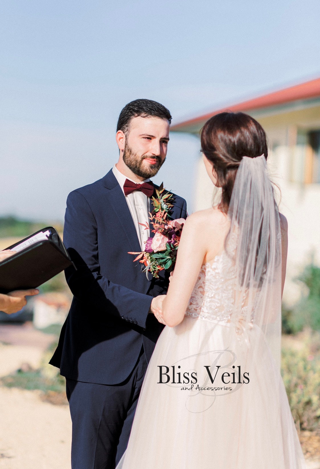 Sheer Simple One Tier Wedding Veil