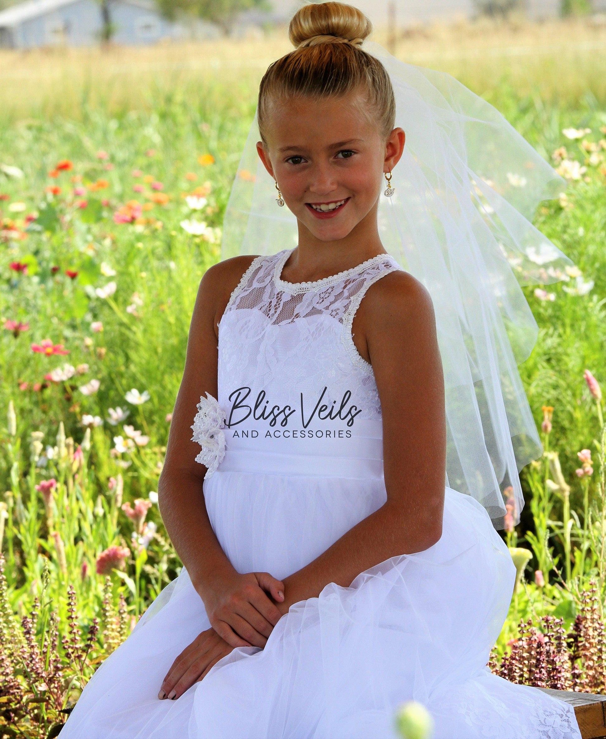 Two-Layer Soft Tulle First Communion Veil: Raw Edge